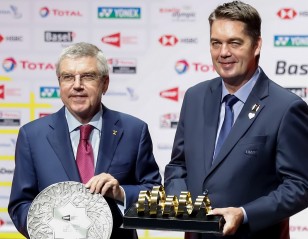 IOC President Fascinated with Badminton Finals