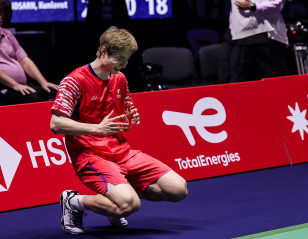 Magnificent First for Shi Yu Qi