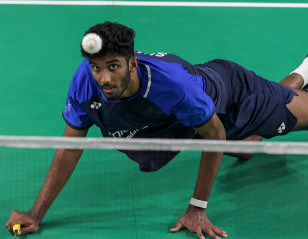 Australian Open: Naraoka Falls to Shetty